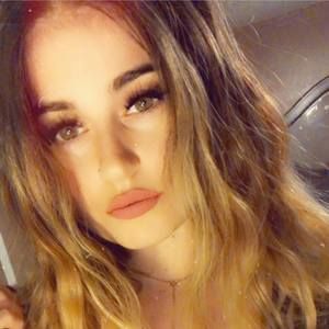 Meet your Posher, Brittani